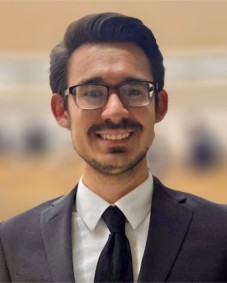 dan headshot web v2